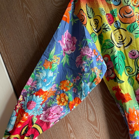 🌷💐Very Rare Versace flower print shirt 🌸🌺 - Picture 6 of 13